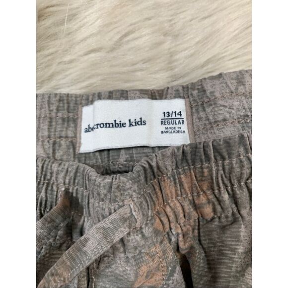 Abercrombie Kids Drawstring Camo Cargo Pants 13/14 Regular - Picture 3 of 6